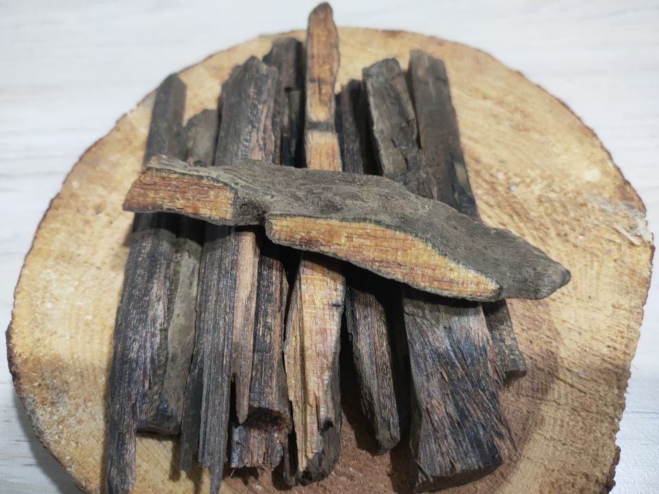 NİRVANANIN KOKUSU MANEVİ YÖNÜ ZENGİN ÖD AĞACI