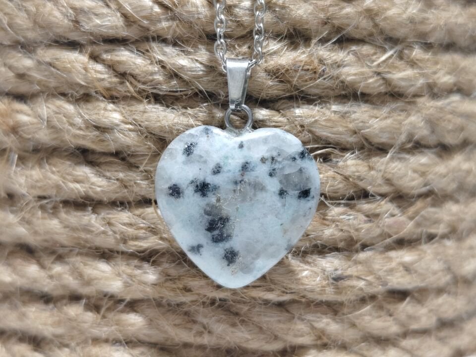 KALP MODEL BENEKLİ JASPER DOĞAL TAŞ KOLYE