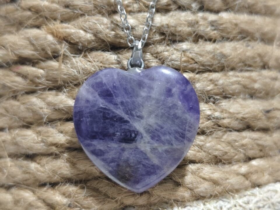 KALP MODEL AMETİST TAŞI DOĞAL TAŞ KOLYE