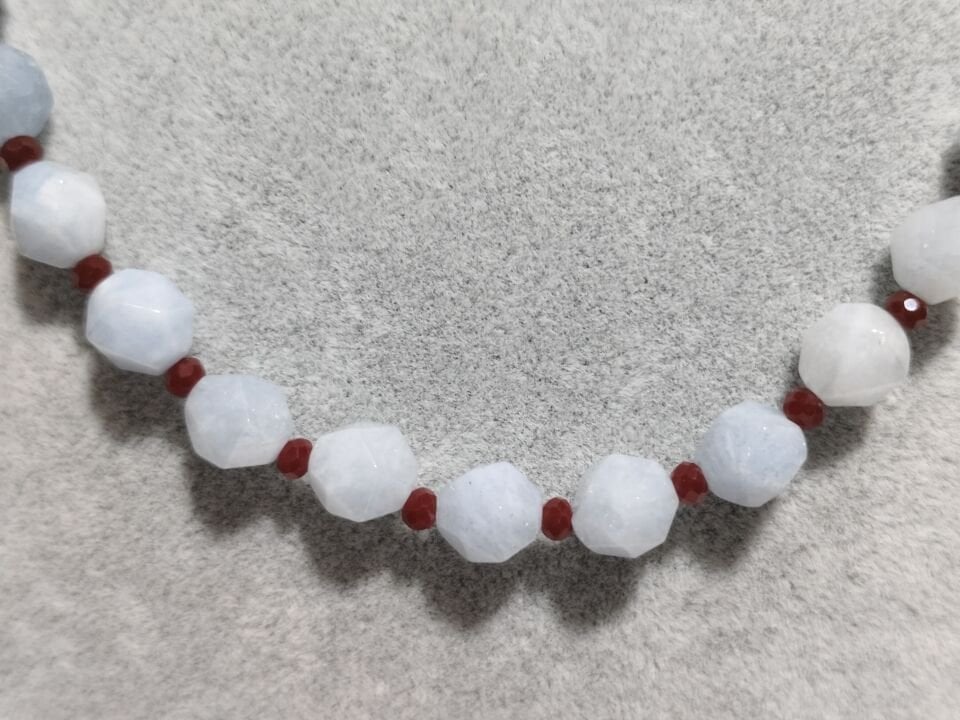 HEGZAGONAL KESİM AKUAMARİN VE LAL TAŞI BAYAN DOĞAL TAŞ KOLYE