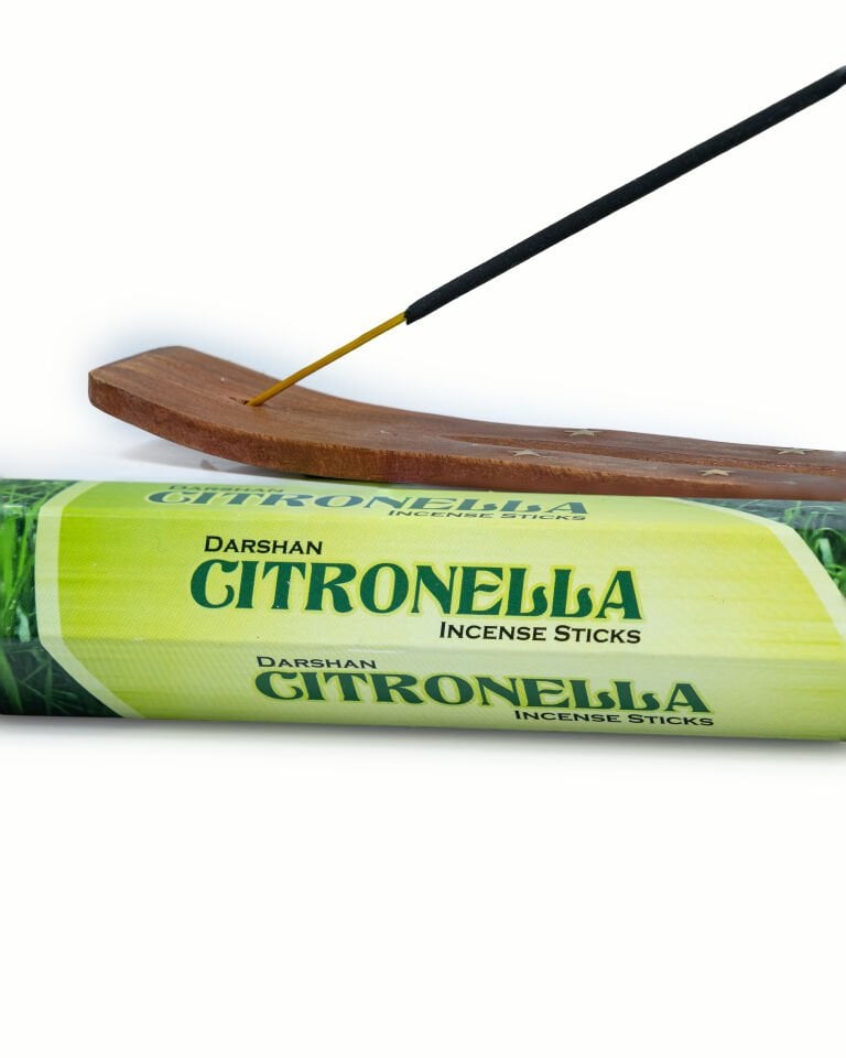 UÇAN HAŞERELERE KARŞI ETKİLİ, RAHATSIZ ETMEYEN AROMATİK KOKU – FERAH VE POZİTİF ENERJİ