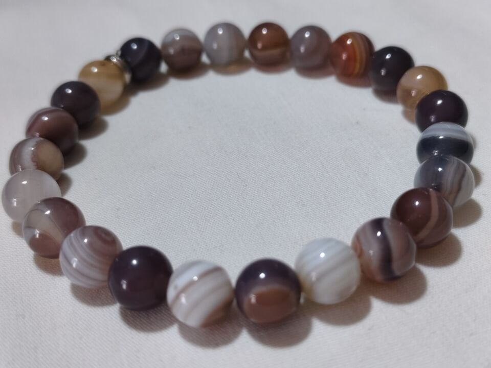 SİGARAYI BIRAKMADA ETKİLİ OLDUĞU BİLİNEN BOTSWANA AKİK TAŞINDAN BİLEKLİK