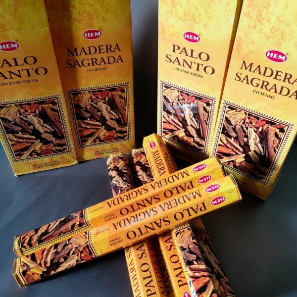 DOĞAL BENZERSİZ KOKUSU İLE ORJİNAL PALO SANTO AĞACINI ARATMAYAN LATİF BİR KOKU, FRESH ORTAMLAR İÇİN 20 ADET STİCK ÇUBUK