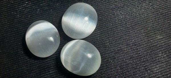NATUREL OVAL BÜYÜK BOY SELENİT TAŞI (ANGEL STONE)
