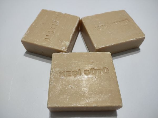 EL YAPIMI KEÇİ SÜTÜ SABUN 120 GR (+/ 10 GR.)