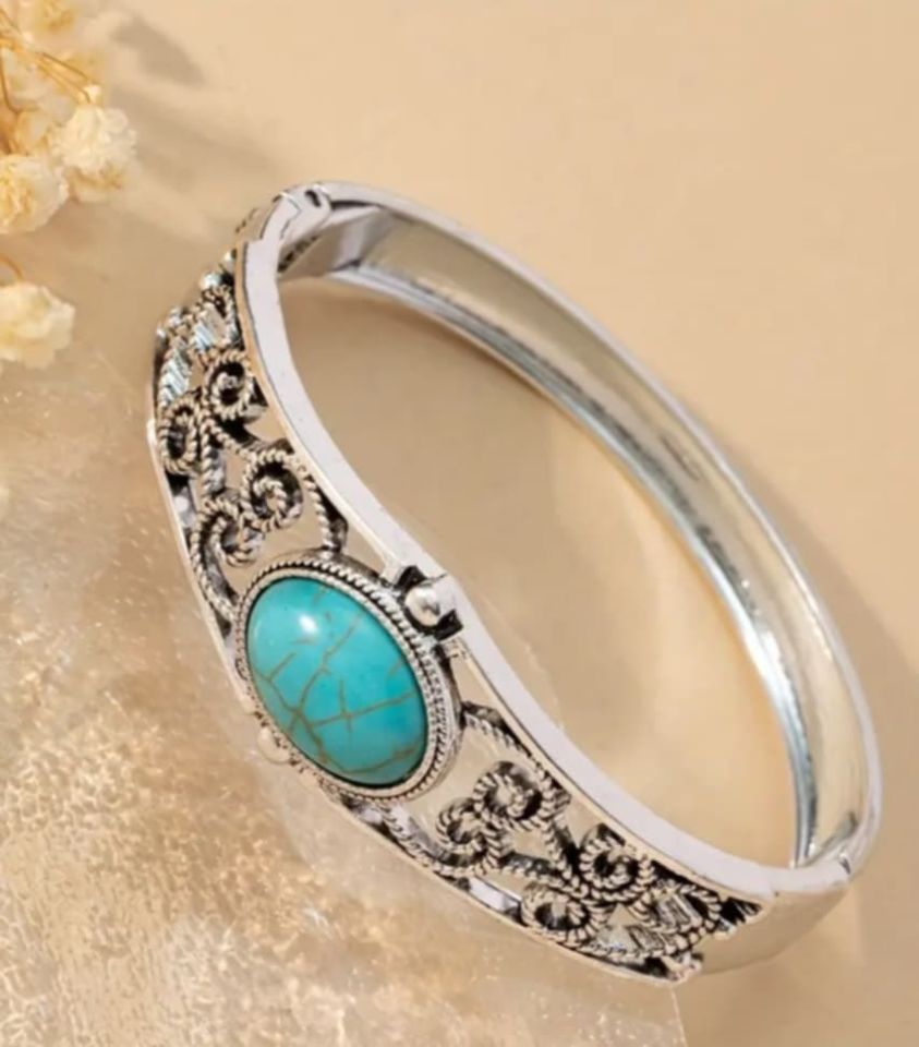 TURKUAZ TAŞI BAYAN BİLEKLİK (METAL KORDON ZAMAK ALAŞIM DÖKÜMDÜR BİLEKLİK AĞIRLIĞI 50 GR. )